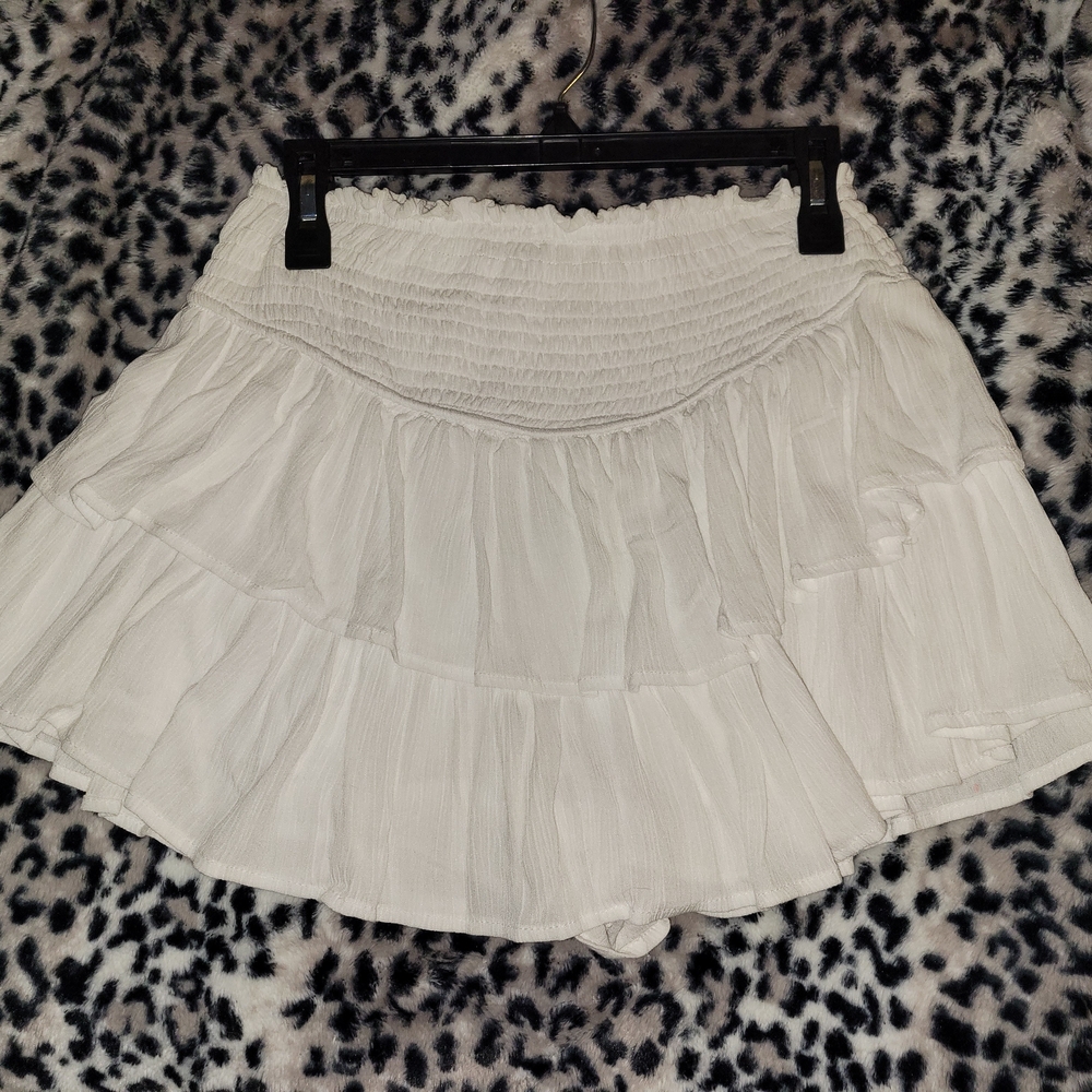 Elegant White Tiered Skirt